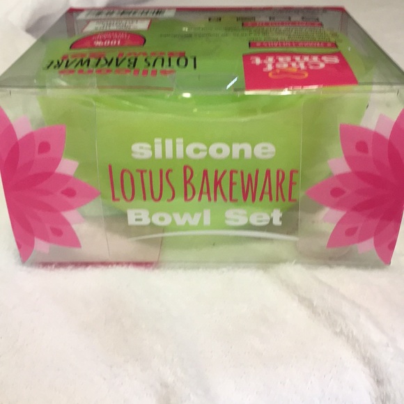 Chef Smart NIB Non Stick 6 piece silicone lotus bakeware bowl set - Picture 3 of 3